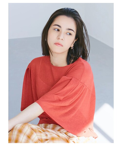 Green　Parks（グリーンパークス）の「【予約】KBF.シアーカットフレアスリーブプルオーバー（トップス・オフホワイト/ブラック/レッド/ブルー・F）」の17枚目の写真