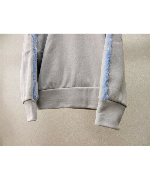 BALMUNG（バルムング）の「【処分SALE】BALMUNG ファー切替スウェット 