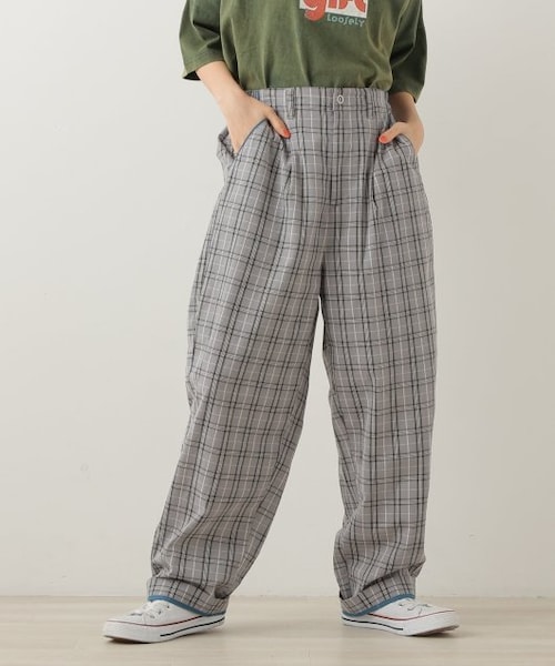 DOUBLE NAME（ダブルネーム）の「チェックゆるテーパードパンツ（パンツ・レディース・クロ/グリーン/グレー・FREE）」の3枚目の写真