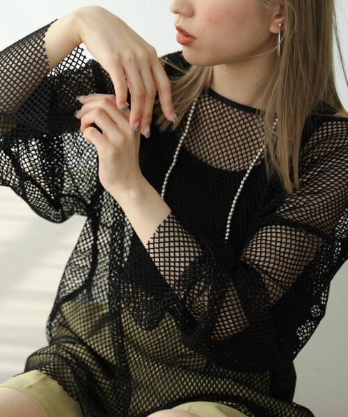 RAY CASSIN（レイカズン）の「メッシュゆるプルオーバー（トップス・レディース・クロ/キナリ・FREE）」の16枚目の写真