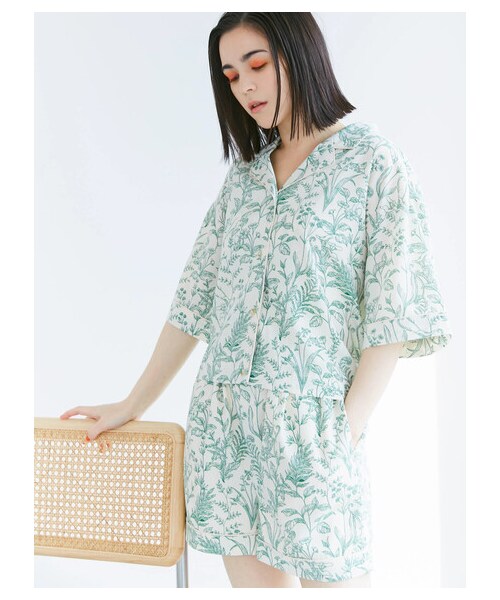 Green　Parks（グリーンパークス）の「【予約】KBF.トワルドジュイ柄ショートパンツ（パンツ・ブラック/グレーベージュ/グリーン/ブルー・F）」の3枚目の写真