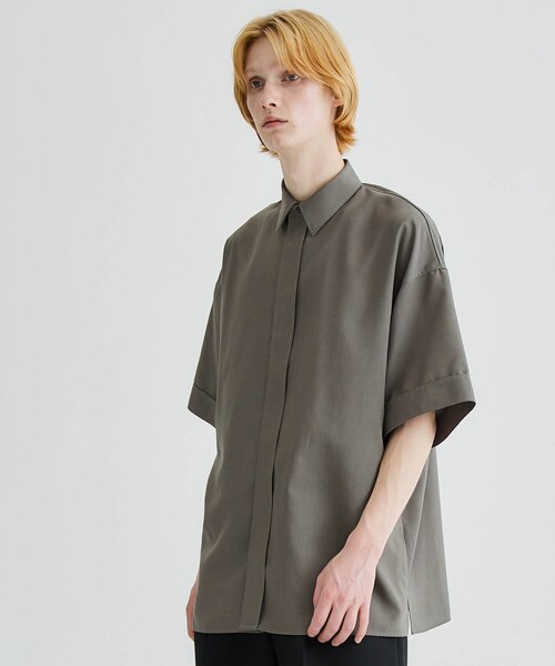 THE RERACS(ザ・リラクス)の「THE PERFECT HALF SLEEVE SHIRT(シャツ/ブラウス・メンズ・ECRU/GRY/G.BGE/D.NVY・46/48)」の1枚目の写真