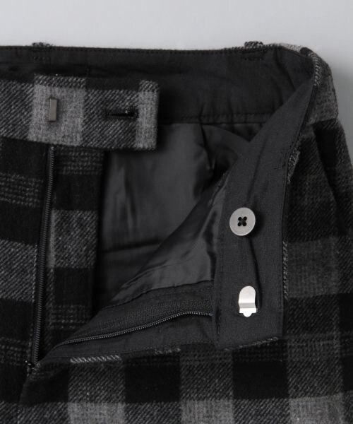 JEANASIS（ジーナシス）の「ツイードチェッククロップドパンツ（パンツ・レディース・グレーチェック/ブラウンチェック・S/M）」の7枚目の写真