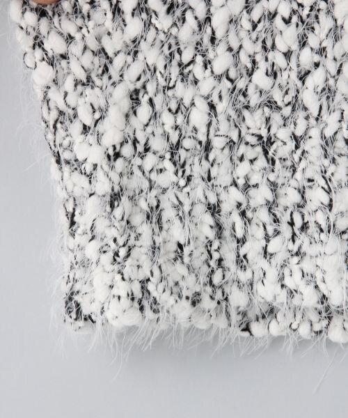 JEANASIS（ジーナシス）の「1.5Gフェザーヤーンプルオーバー（トップス・レディース・ホワイト系/ブラック系/グレー系・FREE）」の8枚目の写真