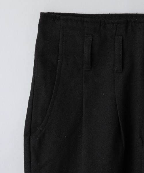 JEANASIS（ジーナシス）の「ベルトツキタックテーパードパンツ（パンツ・レディース・ブラック/キャメル/ダークグリーン・S/M）」の5枚目の写真