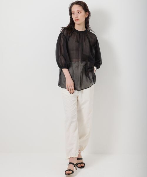 BABYLONE（バビロン）の「シャイニーボイル2WAYブラウス（トップス・レディース・ブラック19/ライトベージュ56/モカ59・FREE）」の21枚目の写真