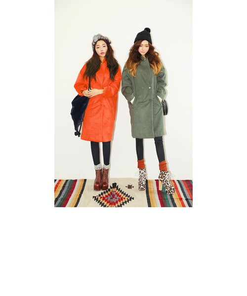 STYLENANDA(スタイルナンダ)の「オーバーサイズダブルチェスターコート(ジャケット/アウター・レディース・ネイビー/カーキ/ベージュ/オレンジ/ピンク/レッド/ブラック/チャコール・フリーサイズ)」の18枚目の写真