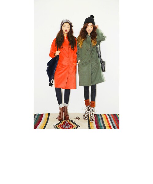 STYLENANDA(スタイルナンダ)の「オーバーサイズダブルチェスターコート(ジャケット/アウター・レディース・ネイビー/カーキ/ベージュ/オレンジ/ピンク/レッド/ブラック/チャコール・フリーサイズ)」の16枚目の写真