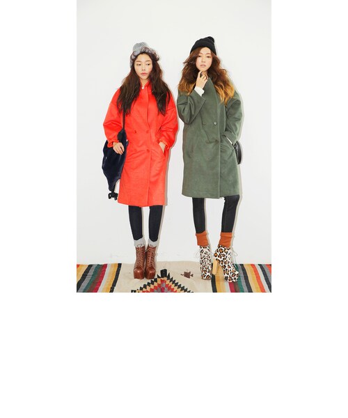 STYLENANDA(スタイルナンダ)の「オーバーサイズダブルチェスターコート(ジャケット/アウター・レディース・ネイビー/カーキ/ベージュ/オレンジ/ピンク/レッド/ブラック/チャコール・フリーサイズ)」の20枚目の写真