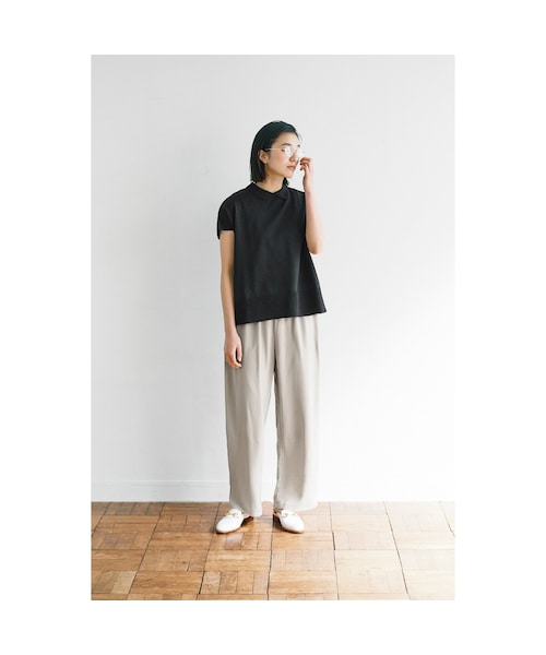 avecmoi(アヴェクモワ)の「アヴェクモワ ポロ衿ニットトップス〈黒〉(レディースファッション > トップス > その他トップス・レディース・ブラック・(身幅61/総丈56cm)/(身幅64/総丈56cm)/(身幅58/総丈56cm)/(身幅55/総丈56cm))」の3枚目の写真