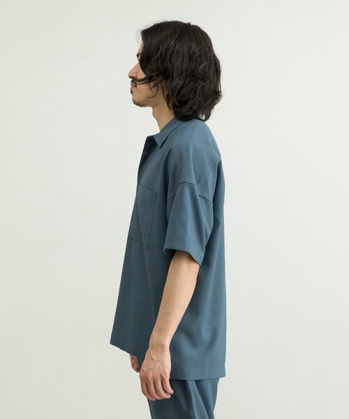 URBAN RESEARCH ID(アーバンリサーチ アイディー)の「URBAN RESEARCH iD 仿亞麻質感短袖襯衫(トップス・メンズ・黑色/薰衣草紫/藍綠色・M/L)」の16枚目の写真