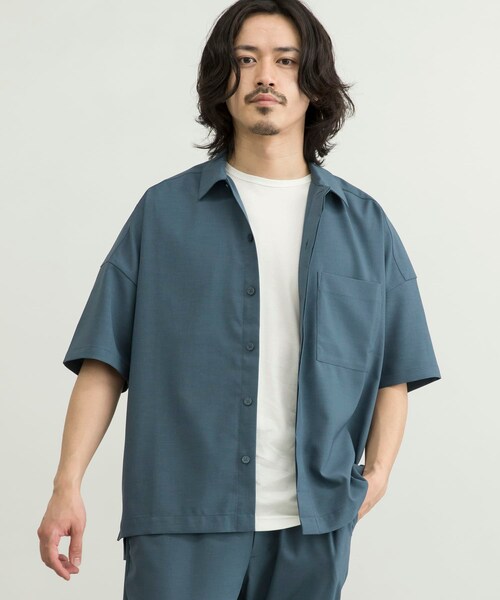 URBAN RESEARCH ID(アーバンリサーチ アイディー)の「URBAN RESEARCH iD 仿亞麻質感短袖襯衫(トップス・メンズ・黑色/薰衣草紫/藍綠色・M/L)」の2枚目の写真