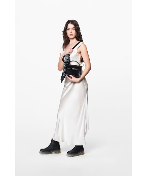 【美品】MARC JACOBS マークジェイコブス 黒 ブラック ショルダー 極美品 マークジェイコブス ミニボストン 2way ショルダーバッグ