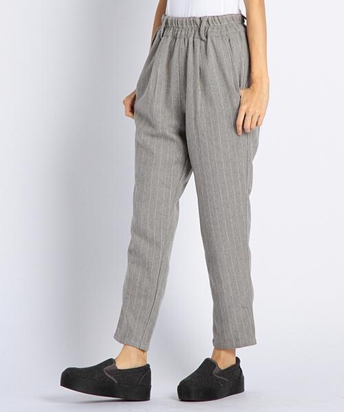 DOUBLE NAME（ダブルネーム）の「ストライプ柄イージーパンツ（パンツ・レディース・ネイビー/チャコールグレー/杢グレー・FREE）」の3枚目の写真