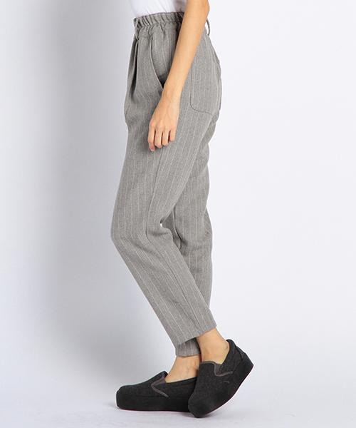 DOUBLE NAME（ダブルネーム）の「ストライプ柄イージーパンツ（パンツ・レディース・ネイビー/チャコールグレー/杢グレー・FREE）」の4枚目の写真