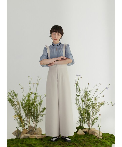 Marjorie（マージョリー）の「象群的簇擁，特色金屬拉鍊蝴蝶結吊帶褲（パンツ・レディース・藍/杏・XS/S/M/L）」の11枚目の写真