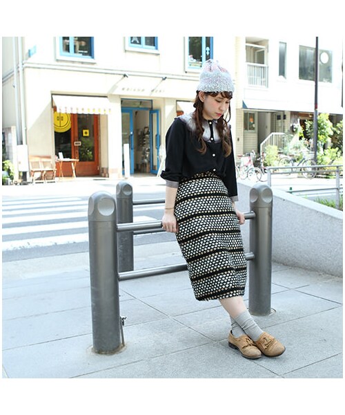 靴下屋（クツシタヤ）の「ラメショートソックス（ソックス・靴下・レディース・オフホワイト/グレー/クロ/ゴールドブラック/ベージュ/グレーベージュ/ローズピンク/カーキ/ターコイズブルー・22.0～24.0cm）」の17枚目の写真