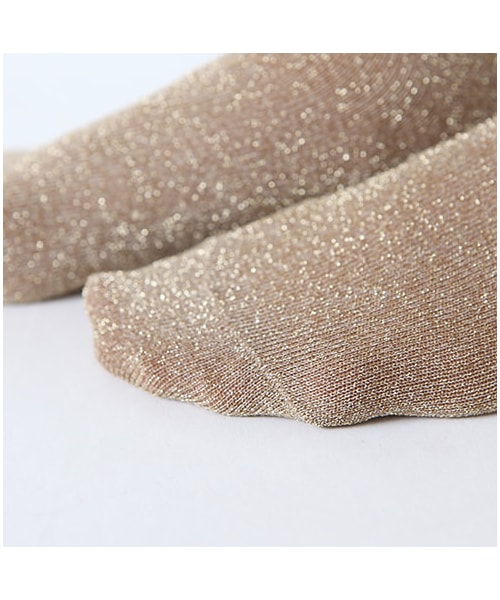 靴下屋（クツシタヤ）の「ラメショートソックス（ソックス・靴下・レディース・オフホワイト/グレー/クロ/ゴールドブラック/ベージュ/グレーベージュ/ローズピンク/カーキ/ターコイズブルー・22.0～24.0cm）」の16枚目の写真