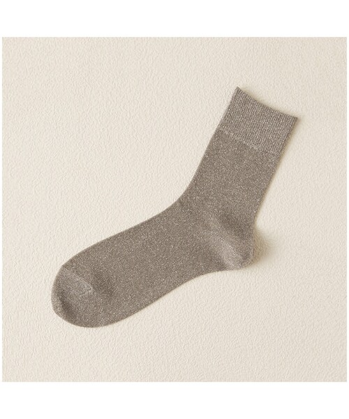 靴下屋（クツシタヤ）の「ラメショートソックス（ソックス・靴下・レディース・オフホワイト/グレー/クロ/ゴールドブラック/ベージュ/グレーベージュ/ローズピンク/カーキ/ターコイズブルー・22.0～24.0cm）」の9枚目の写真