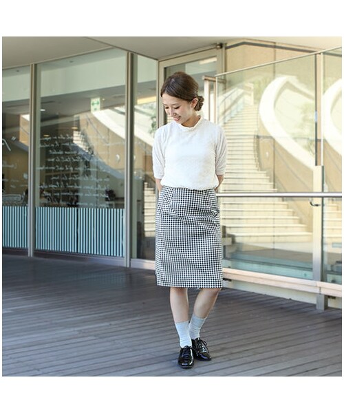 靴下屋（クツシタヤ）の「ラメショートソックス（ソックス・靴下・レディース・オフホワイト/グレー/クロ/ゴールドブラック/ベージュ/グレーベージュ/ローズピンク/カーキ/ターコイズブルー・22.0～24.0cm）」の18枚目の写真