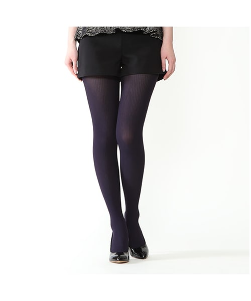 靴下屋（クツシタヤ）の「150デニール2×2リブタイツ（タイツ・レディース・アイボリー/エクリュベージュ/グレー/クロ/ニュアンスグレー/チャコールグレー/グレージュ/キャメル/コゲチャ/ココアブラウン/アフリカンブラウン/アンティークローズ/ピンクペシェ/ダークレッド/エンジ/ダークプラム/カラシ/ダークグリーン/オリーブ/カーキ/オーカーグリーン/ビンテージブルー/コン/インクブルー/ダークパープル/ダークバイオレット/モーヴ/グレープ・M～L）」の8枚目の写真