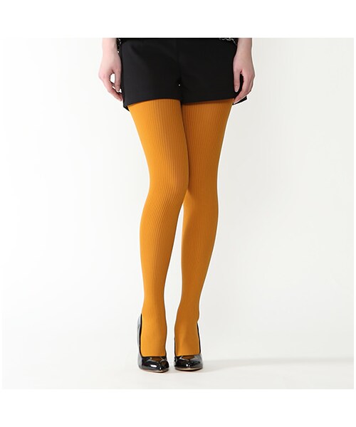 靴下屋（クツシタヤ）の「150デニール2×2リブタイツ（タイツ・レディース・アイボリー/エクリュベージュ/グレー/クロ/ニュアンスグレー/チャコールグレー/グレージュ/キャメル/コゲチャ/ココアブラウン/アフリカンブラウン/アンティークローズ/ピンクペシェ/ダークレッド/エンジ/ダークプラム/カラシ/ダークグリーン/オリーブ/カーキ/オーカーグリーン/ビンテージブルー/コン/インクブルー/ダークパープル/ダークバイオレット/モーヴ/グレープ・M～L）」の9枚目の写真