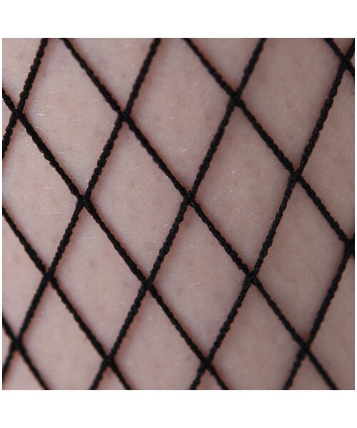 靴下屋（クツシタヤ）の「ラージネットタイツ（タイツ・レディース・グレー/クロ/ベージュ/キャメル/コゲチャ/ピンク/ラズベリー/オレンジ/アップルグリーン/パープル/ダークパープル・M～L）」の19枚目の写真