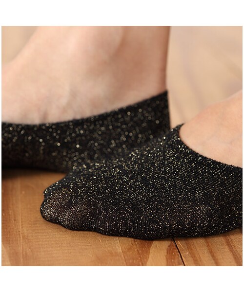 靴下屋（クツシタヤ）の「Ｎｅｗラメ無縫製カバーソックス（ソックス・靴下・レディース・オフホワイト/グレー/クロ/アカ/ブルー・22.0～24.0cm）」の11枚目の写真