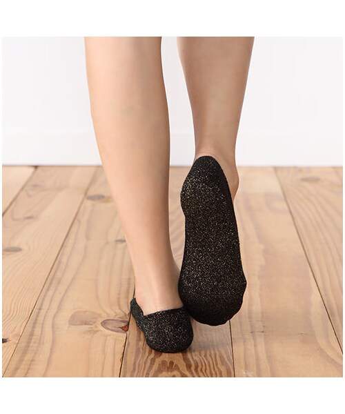 靴下屋（クツシタヤ）の「Ｎｅｗラメ無縫製カバーソックス（ソックス・靴下・レディース・オフホワイト/グレー/クロ/アカ/ブルー・22.0～24.0cm）」の9枚目の写真