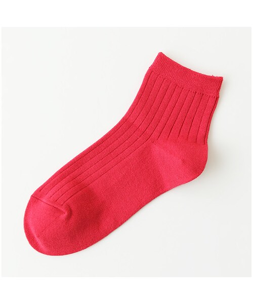 靴下屋（クツシタヤ）の「◆カタログ掲載◆6×2リブショートソックス（ソックス・靴下・レディース・オフホワイト/キナリ/クロ/クロ＋アカ/クロ＋ブルー/チャコールモク/チャコールモク＋ミドリ/コゲチャ/ローズピンク/エンジ/ダークオレンジ/イエロー/キミドリ/ダークグリーン/ネイビー/コン＋アカ・22.0～24.0cm）」の7枚目の写真