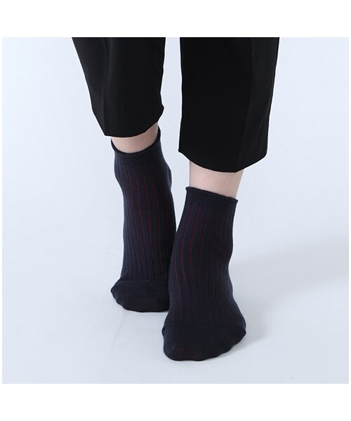 靴下屋（クツシタヤ）の「◆カタログ掲載◆6×2リブショートソックス（ソックス・靴下・レディース・オフホワイト/キナリ/クロ/クロ＋アカ/クロ＋ブルー/チャコールモク/チャコールモク＋ミドリ/コゲチャ/ローズピンク/エンジ/ダークオレンジ/イエロー/キミドリ/ダークグリーン/ネイビー/コン＋アカ・22.0～24.0cm）」の18枚目の写真