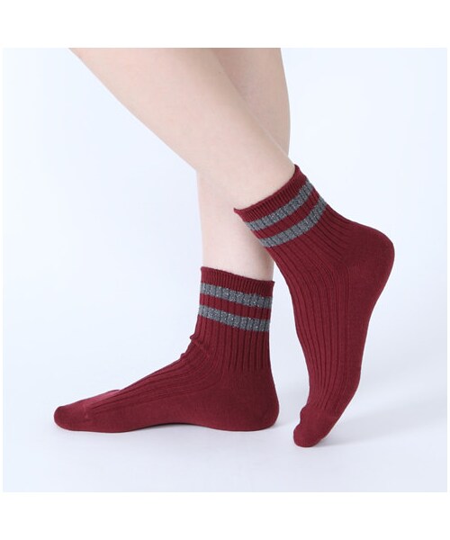 靴下屋（クツシタヤ）の「モコモコラメ2本ラインショートソックス（ソックス・靴下・レディース・オフホワイト/クロ/グレーモク/チャコールモク/エンジ/ダークグリーン/ネイビー・22.0～24.0cm）」の10枚目の写真