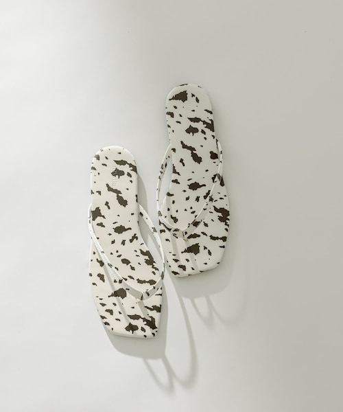 mystic(ミスティック)の「フラットトングサンダル(サンダル・レディース・オフホワイト/シルバー/ブラック・36/37/38)」の1枚目の写真