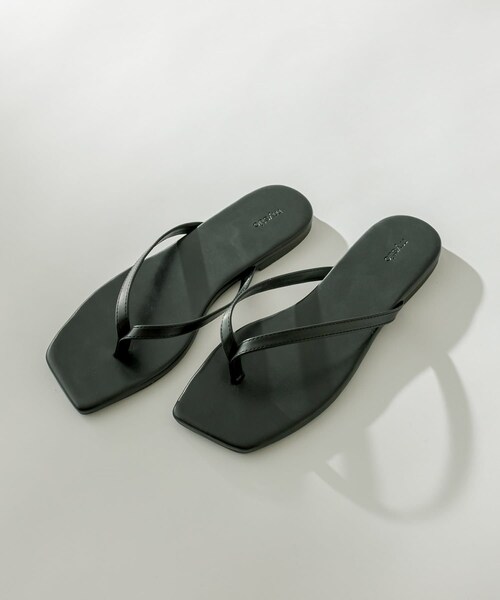 mystic(ミスティック)の「フラットトングサンダル(サンダル・レディース・オフホワイト/シルバー/ブラック・36/37/38)」の2枚目の写真