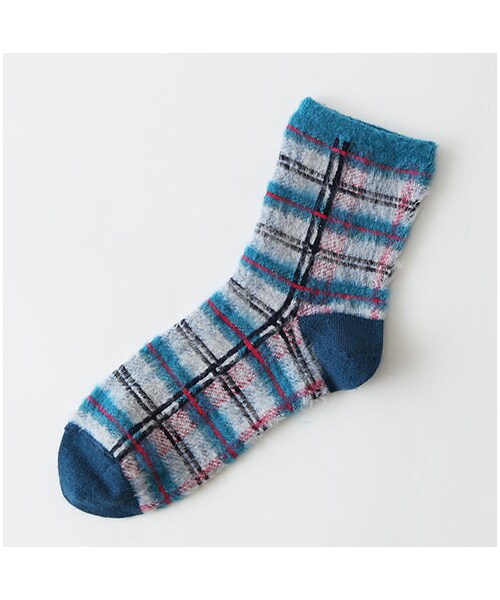 靴下屋（クツシタヤ）の「ふわふわチェック柄ショートソックス（ソックス・靴下・レディース・オフホワイト/シルバーグレー/クロ/アカ/ターコイズブルー/ネイビー・22.0～24.0cm）」の4枚目の写真