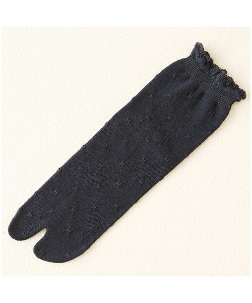 靴下屋（クツシタヤ）の「足袋タックフリルソックス（ソックス・靴下・レディース・キナリ/クロ/グレーモク/ベージュモク/ダルピンク/インディゴブルー・22.0～24.0cm）」の5枚目の写真