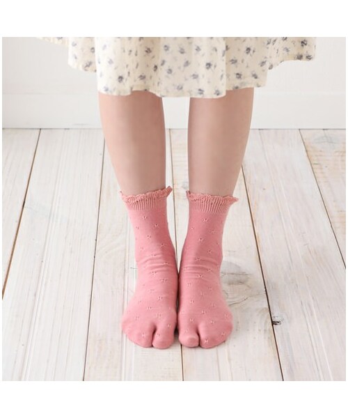 靴下屋（クツシタヤ）の「足袋タックフリルソックス（ソックス・靴下・レディース・キナリ/クロ/グレーモク/ベージュモク/ダルピンク/インディゴブルー・22.0～24.0cm）」の8枚目の写真