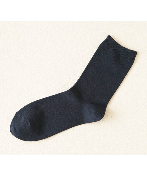 靴下屋（クツシタヤ）の「コットンブレンド無地ソックス（ソックス・靴下・レディース・オフホワイト/サラシ/クロ/ニュアンスグレー/ウスグレーモク/ミディアムグレーモク/チャコールモク/キャメル/コゲチャ/ベージュモク/ローズピンク/エンジ/ダークオレンジ/カラシ/ダークグリーン/カーキ/ターコイズ/コン/ネイビー/インディゴブルー/ダークブルー/アイリスブルー/ダークパープル・22.0～24.0cm）」の8枚目の写真