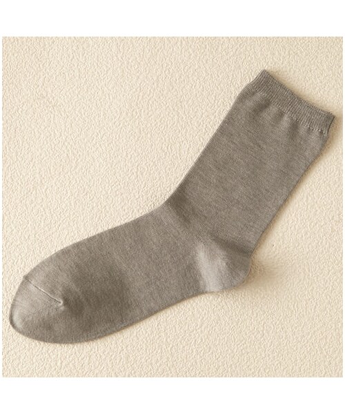 靴下屋（クツシタヤ）の「コットンブレンド無地ソックス（ソックス・靴下・レディース・オフホワイト/サラシ/クロ/ニュアンスグレー/ウスグレーモク/ミディアムグレーモク/チャコールモク/キャメル/コゲチャ/ベージュモク/ローズピンク/エンジ/ダークオレンジ/カラシ/ダークグリーン/カーキ/ターコイズ/コン/ネイビー/インディゴブルー/ダークブルー/アイリスブルー/ダークパープル・22.0～24.0cm）」の14枚目の写真