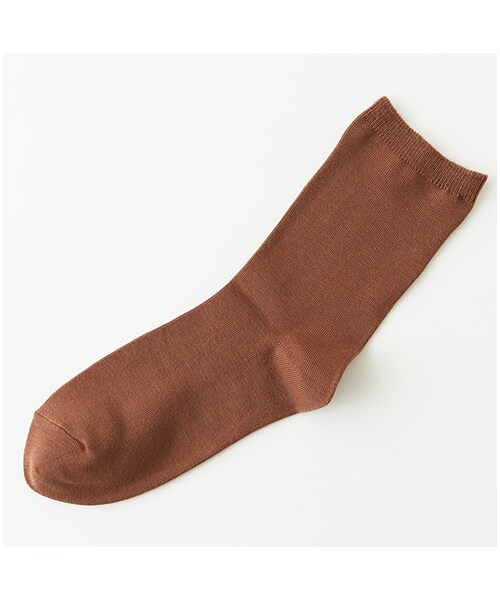 靴下屋（クツシタヤ）の「コットンブレンド無地ソックス（ソックス・靴下・レディース・オフホワイト/サラシ/クロ/ニュアンスグレー/ウスグレーモク/ミディアムグレーモク/チャコールモク/キャメル/コゲチャ/ベージュモク/ローズピンク/エンジ/ダークオレンジ/カラシ/ダークグリーン/カーキ/ターコイズ/コン/ネイビー/インディゴブルー/ダークブルー/アイリスブルー/ダークパープル・22.0～24.0cm）」の16枚目の写真