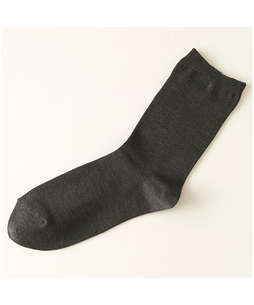 靴下屋（クツシタヤ）の「コットンブレンド無地ソックス（ソックス・靴下・レディース・オフホワイト/サラシ/クロ/ニュアンスグレー/ウスグレーモク/ミディアムグレーモク/チャコールモク/キャメル/コゲチャ/ベージュモク/ローズピンク/エンジ/ダークオレンジ/カラシ/ダークグリーン/カーキ/ターコイズ/コン/ネイビー/インディゴブルー/ダークブルー/アイリスブルー/ダークパープル・22.0～24.0cm）」の15枚目の写真