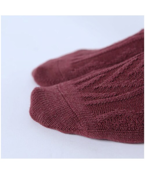 靴下屋（クツシタヤ）の「毛混ダイヤケーブルソックス（ソックス・靴下・レディース・オフホワイト/キナリ/クロ/グレーモク/チャコールモク/モカチャ/ダークレッド/エンジモク/ダークオレンジ/キイロ/グリーン/インディゴモク・22.0～24.0cm）」の19枚目の写真