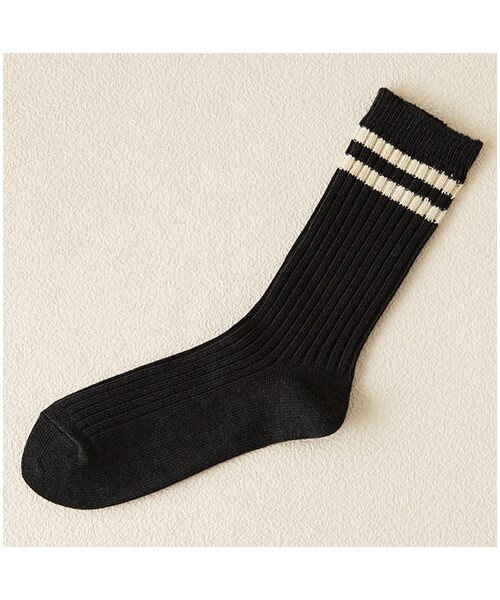 靴下屋（クツシタヤ）の「2本ラインリブソックス（ソックス・靴下・レディース・オフホワイト/グレー/クロ+オフライン/チャコールモク/アカ+カラシライン/ダークグリーン+コンライン/コン+アカライン・22.0～24.0cm）」の4枚目の写真
