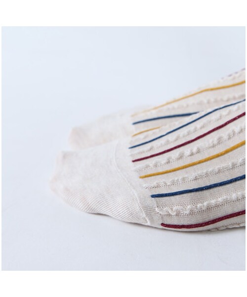 靴下屋（クツシタヤ）の「フリルストライプ柄ソックス（ソックス・靴下・レディース・キナリ/シルバーグレー/チャコールモク/ワイン/エメラルドグリーン/インディゴブルー・22.0～24.0cm）」の13枚目の写真
