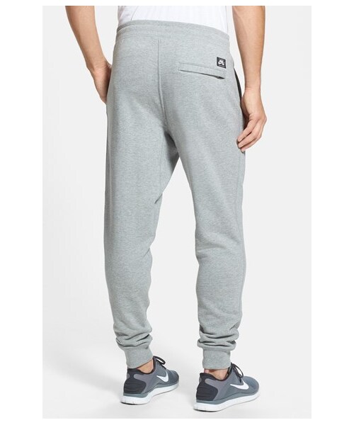 NIKE（ナイキ）の「Nike 'SB Everett' Fleece Jogger Pants（その他パンツ・メンズ・Dark Grey Heather/Black・Regular X-Large/Regular Large/Regular XX-Large/Regular Medium/Regular Small）」の3枚目の写真