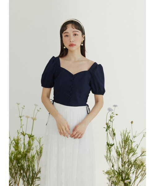 Marjorie（マージョリー）の「荒蕪的盡頭，桃心領側綁帶澎袖短上衣（トップス・レディース・深藍/白・S/M）」の15枚目の写真