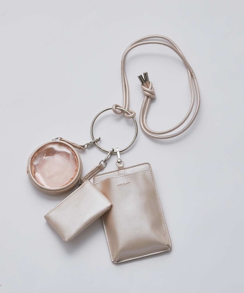one after another NICE CLAUP(ワンアフターアナザーナイスクラップ)の「PVCマルチスマホショルダー(ショルダーバッグ・レディース・オフホワイト/ピンク/ピンク系その他・0)」の2枚目の写真
