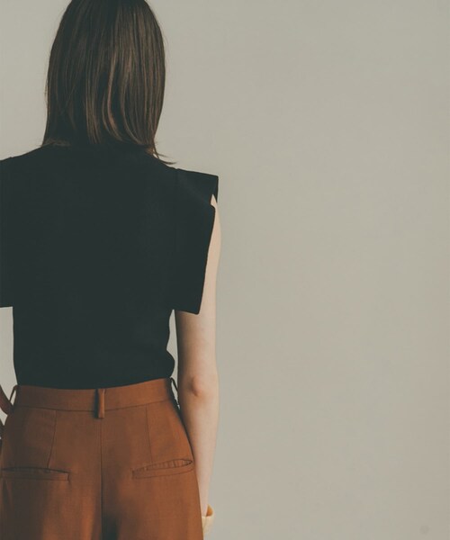 CLANE（クラネ）の「【ポイント10%還元中】スクエアスリーブニットトップス 12106-2192（ニット/セーター・レディース・NAT/IVR/BLK/GRN・1/2）」の2枚目の写真