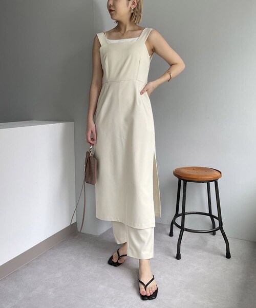 CAPRICIEUX LE'MAGE(カプリシューレマージュ)の「レイヤードコンビネゾン(サロペット/オーバーオール・レディース・アイボリー/ブラック・F)」の1枚目の写真