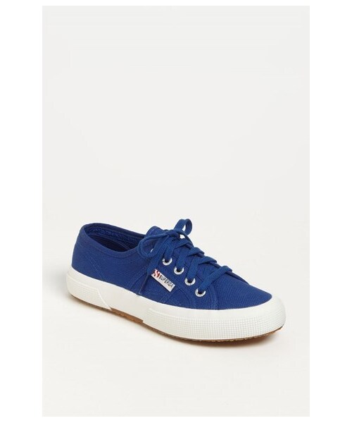 SUPERGA(スペルガ)の「Superga 'Cotu' Sneaker (Women)(スニーカー・レディース・White/Grey Sage/Black/Navy/Intense Blue・7.5US / 38EU/10 US / 41.5EU/6.5US / 37EU/9.5US / 41EU/10.5US / 42EU/11US / 42.5EU/8.5US / 39.5EU/8US / 39EU/7US / 37.5EU/5US / 35EU/6US / 36EU/9US / 40EU)」の3枚目の写真